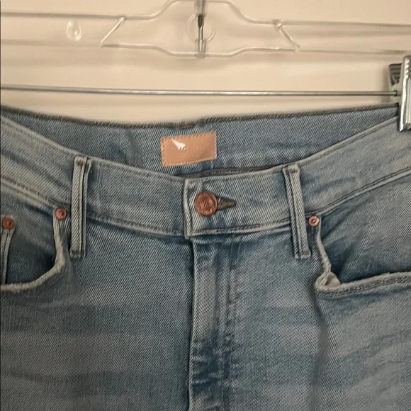 MOTHER The Weekender Fray - California Cruiser Jeans - Picture 3 of 4